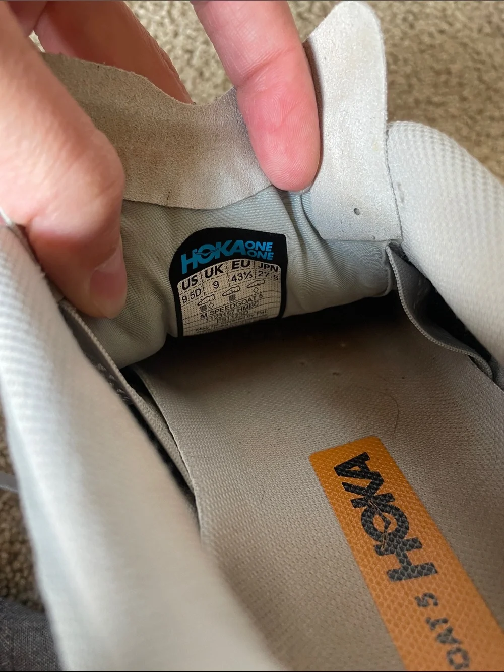 Hoka Speedgoat 5 Men’s Trail Running Sneakers 9.5 Gray Orange Logo Vibram Sole